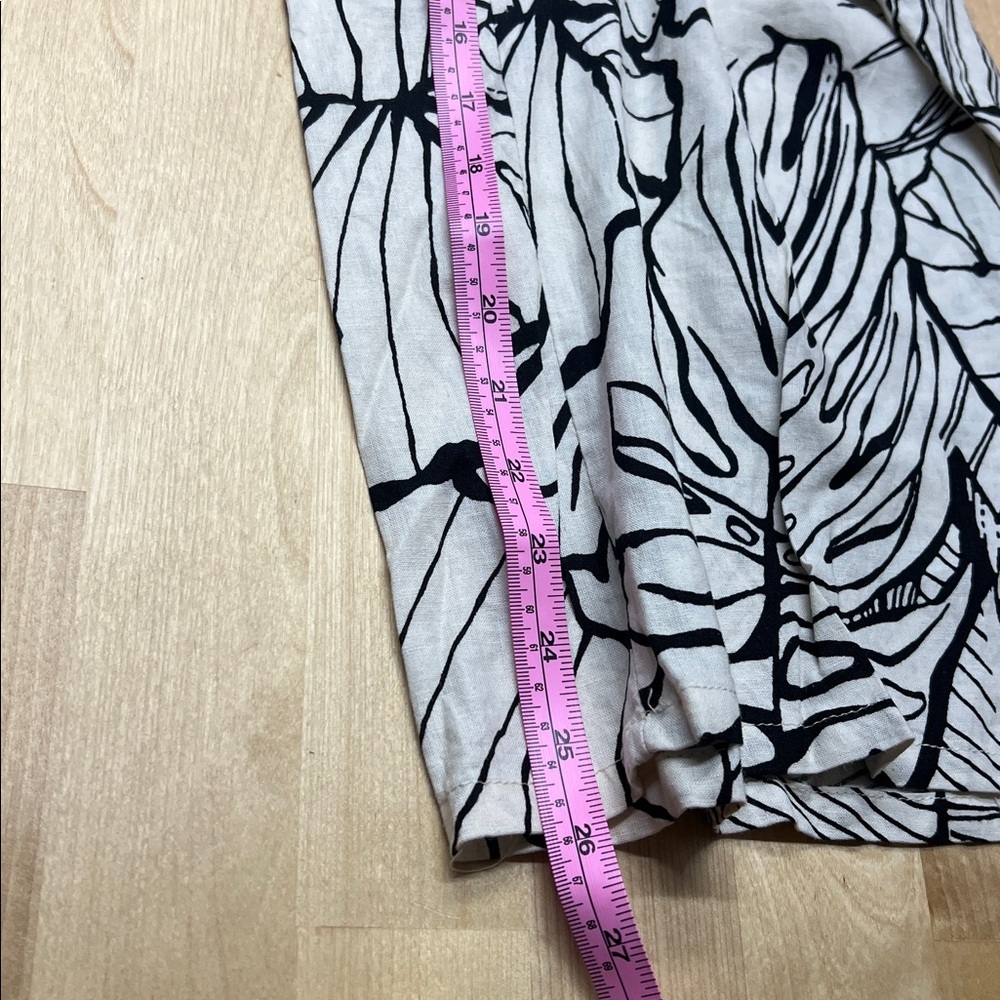 Rachel Zoe Black and White Leaf Print Wide-Leg pants, super fresh and comfy - Picture 11 of 11